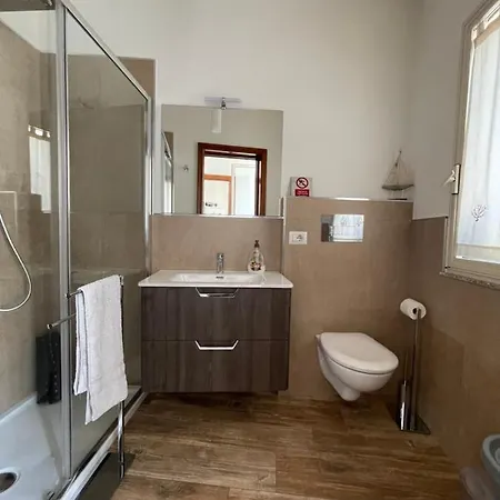 Casa Vacanze Elena * La Caletta